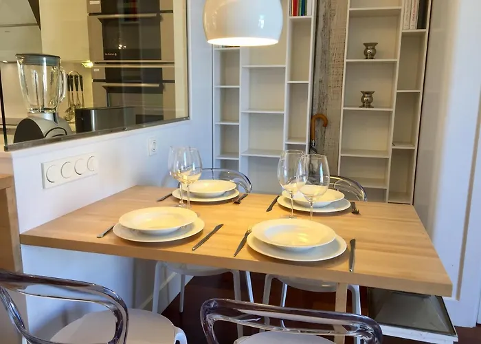 Apartment Decor En Gros Con Vistas Al Rio San Sebastian