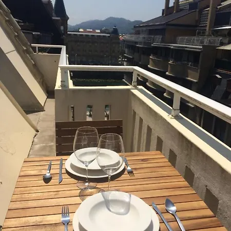 Decor Lujoso Con Vistas Al Rio アパート