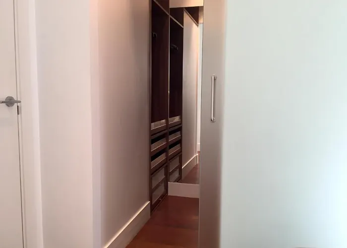 Decor En Gros Con Vistas Al Río San Sebastián